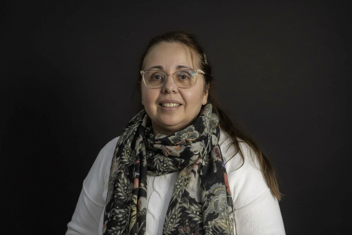 Retrato de la historiadora Mónica Nicoliello Ribeiro